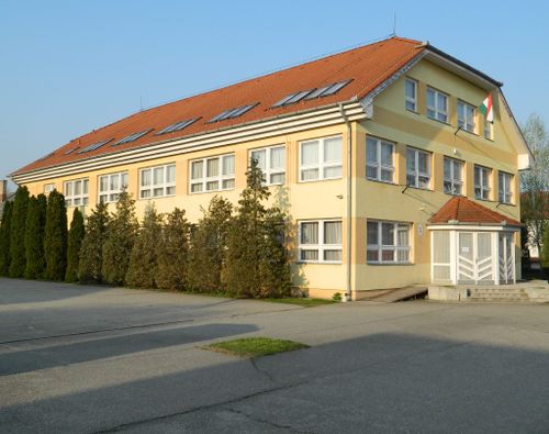 Borító kép a Berettyóújfalui SZC Szilágyi Dániel Szakképző Iskola intézményről
